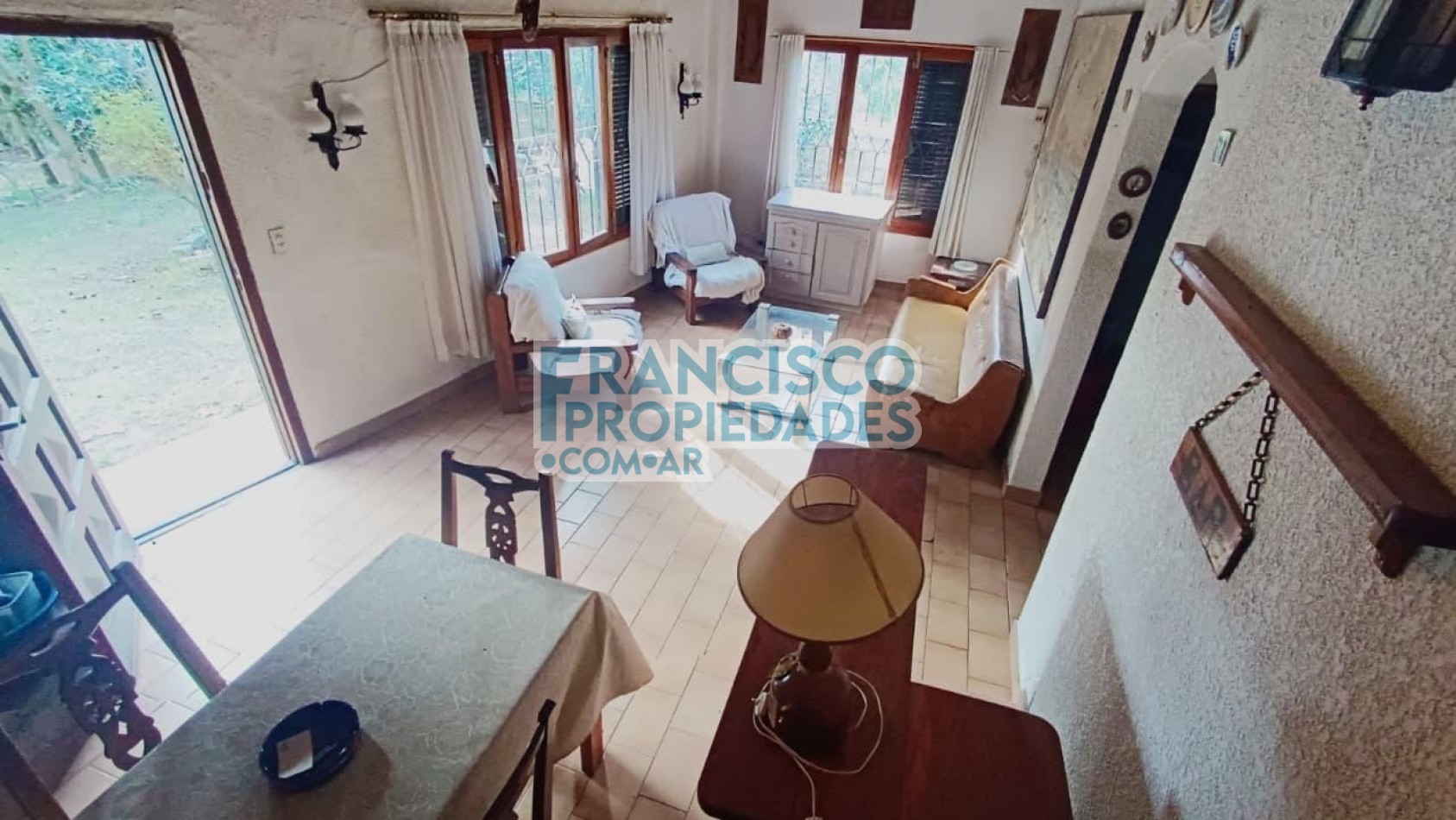 Casa con amplio lote - Zona Sur, Villa Gesell